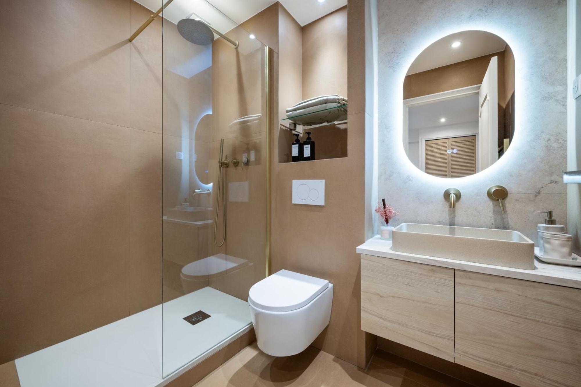 Luxueux, Spacieux Et Tout Equipe A 5 Min Du Port 尼斯 外观 照片